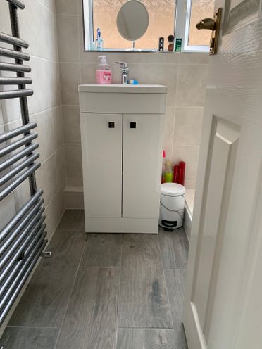 Oslo 44 Base Cupboard HGW 2 Door.