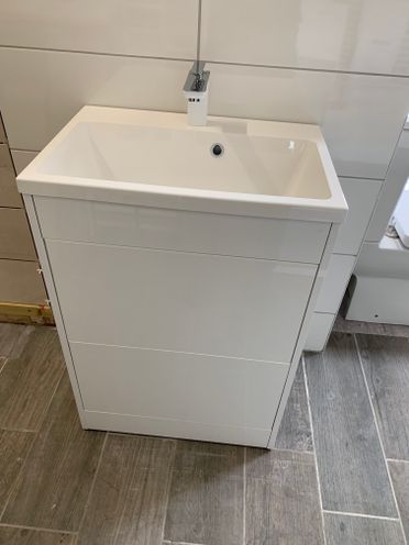 Oslo 58cm Double Push Drawer For A Sleek Look. Using The Quantum Basin & Helston Mono Mixer.