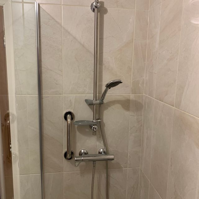 Lever Shower